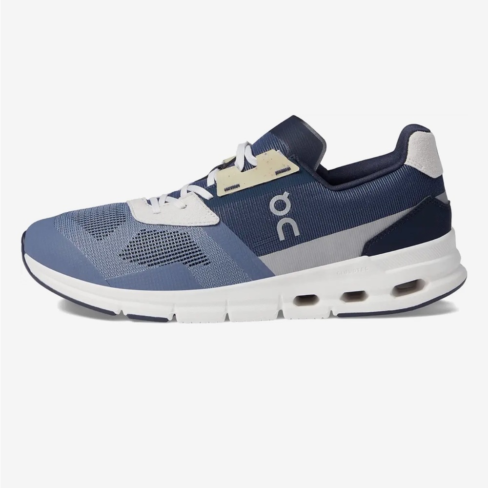 On Cloud Cloud Tec Sneakers